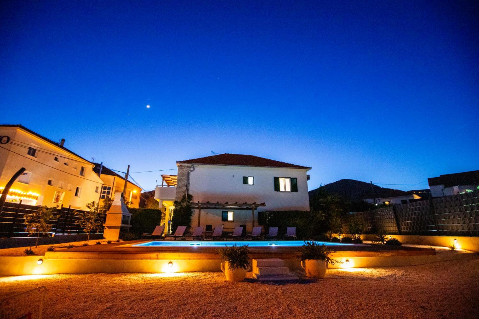 Apartment Laura Trogir Zewnętrze zdjęcie