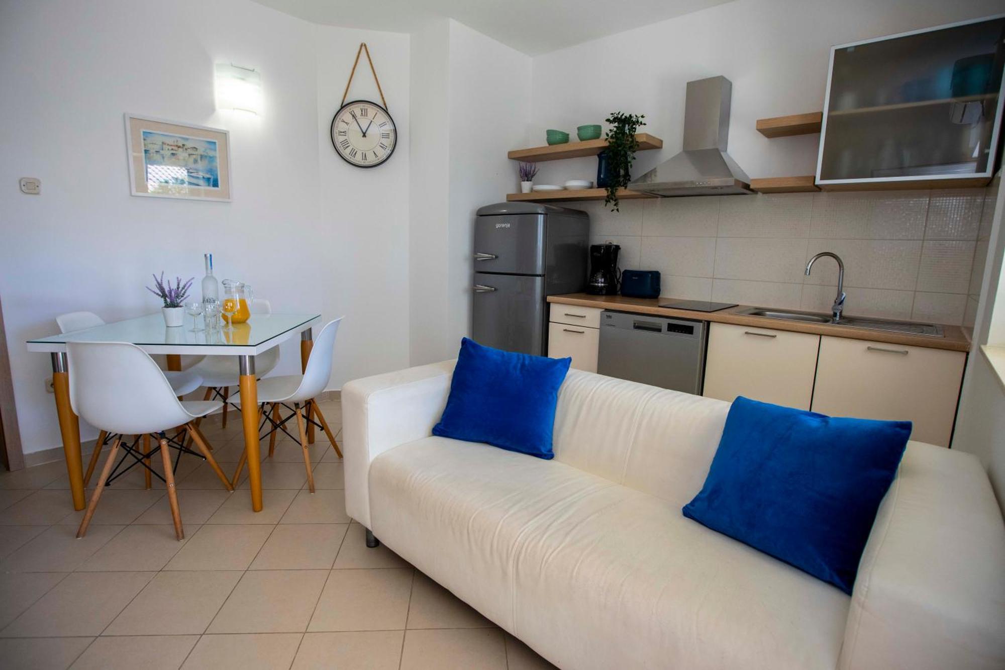 Apartment Laura Trogir Zewnętrze zdjęcie