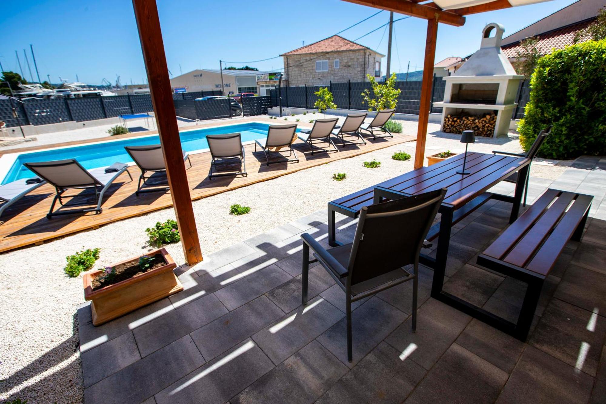 Apartment Laura Trogir Zewnętrze zdjęcie