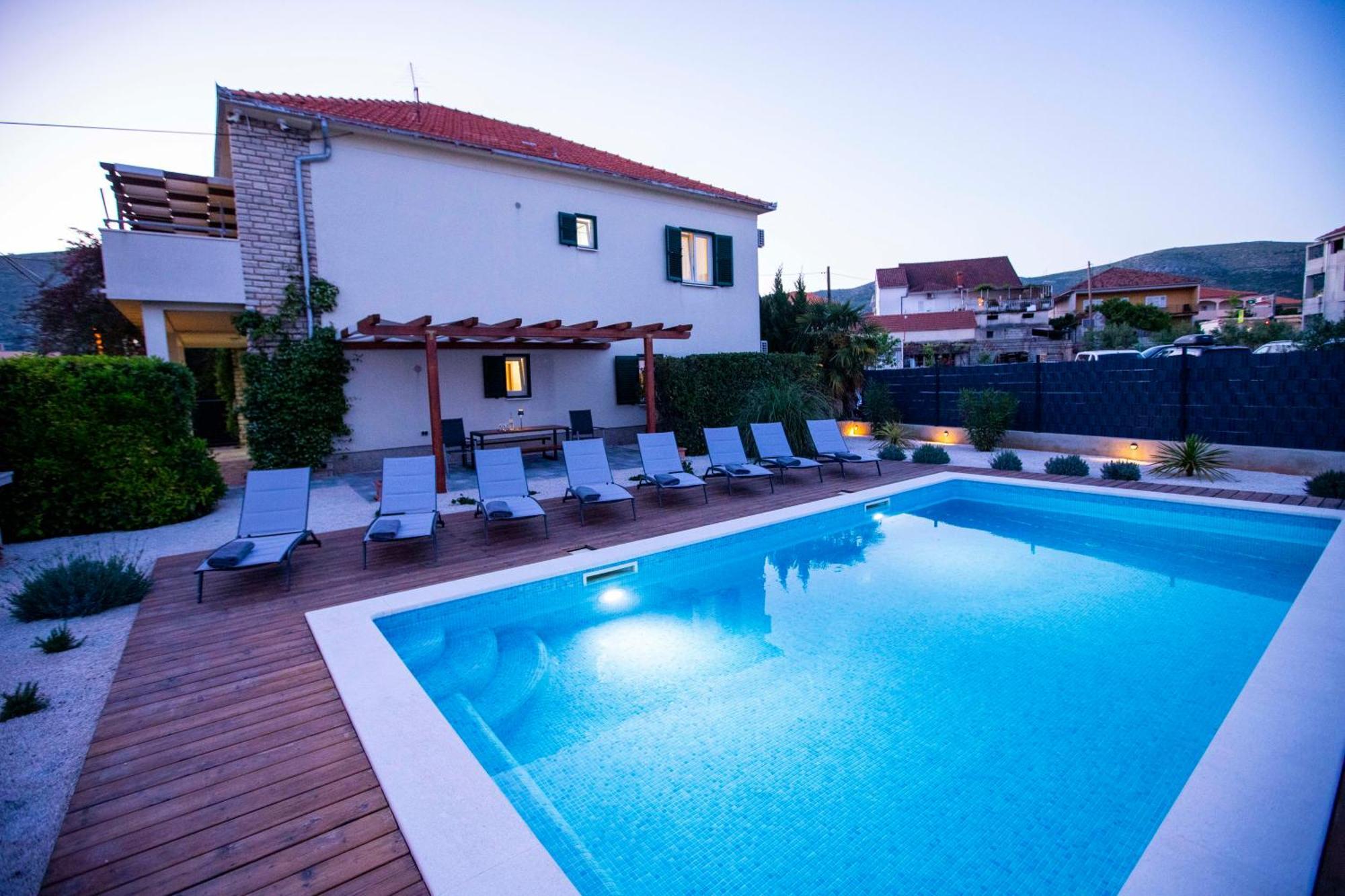 Apartment Laura Trogir Zewnętrze zdjęcie