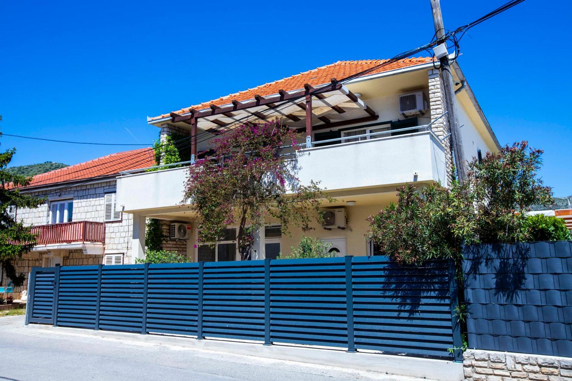 Apartment Laura Trogir Zewnętrze zdjęcie