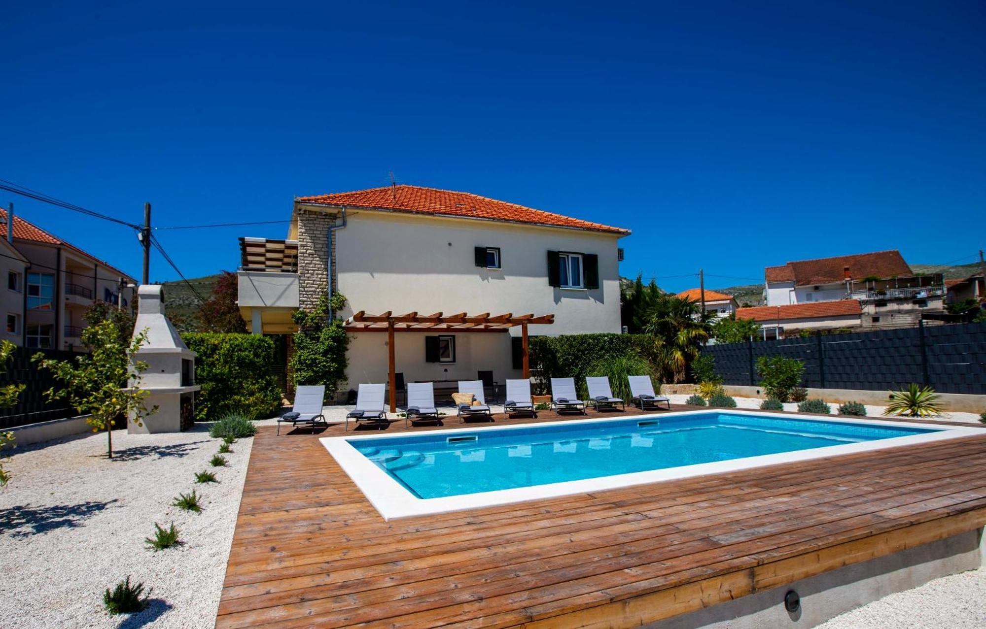 Apartment Laura Trogir Zewnętrze zdjęcie