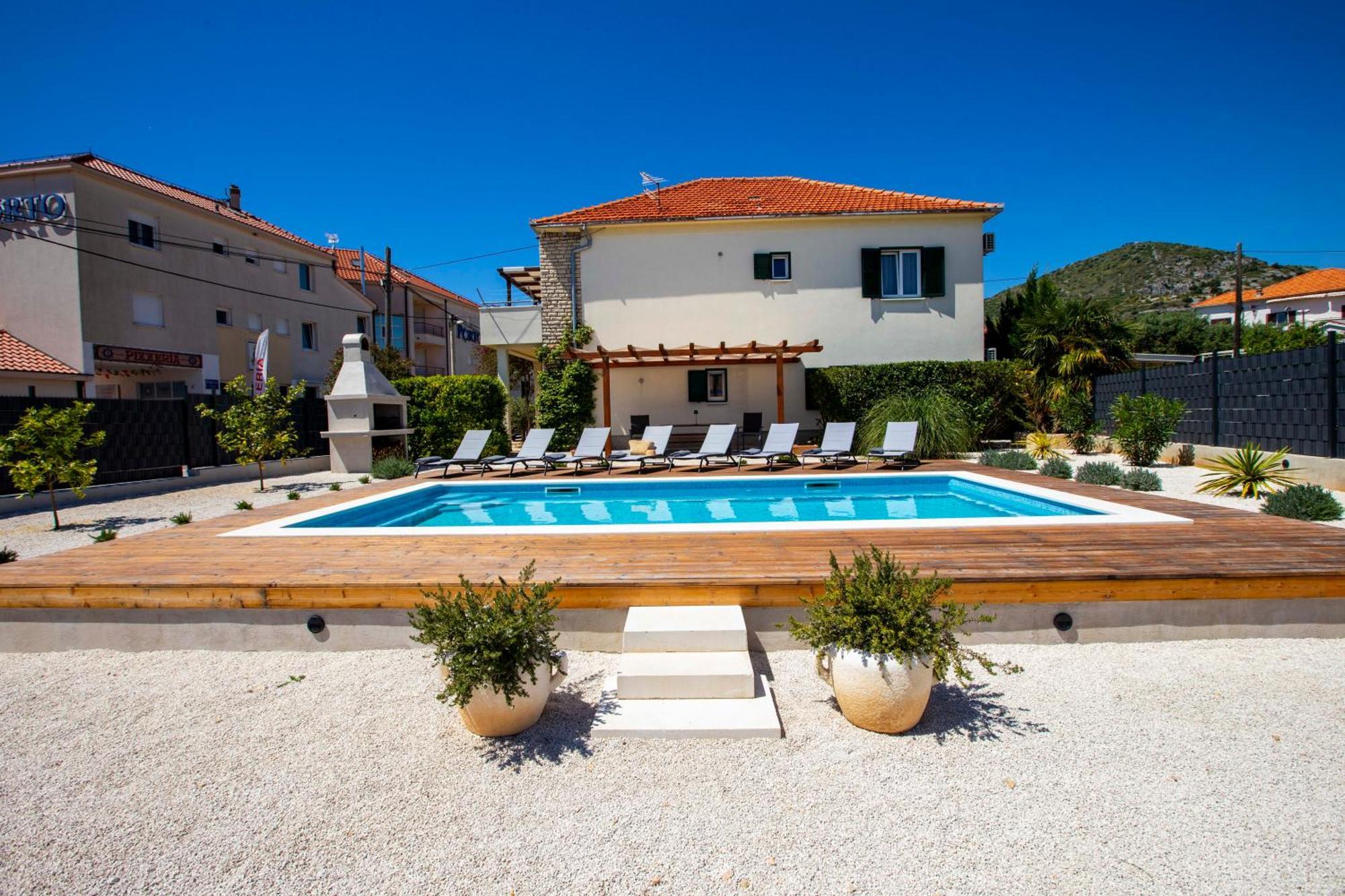 Apartment Laura Trogir Zewnętrze zdjęcie
