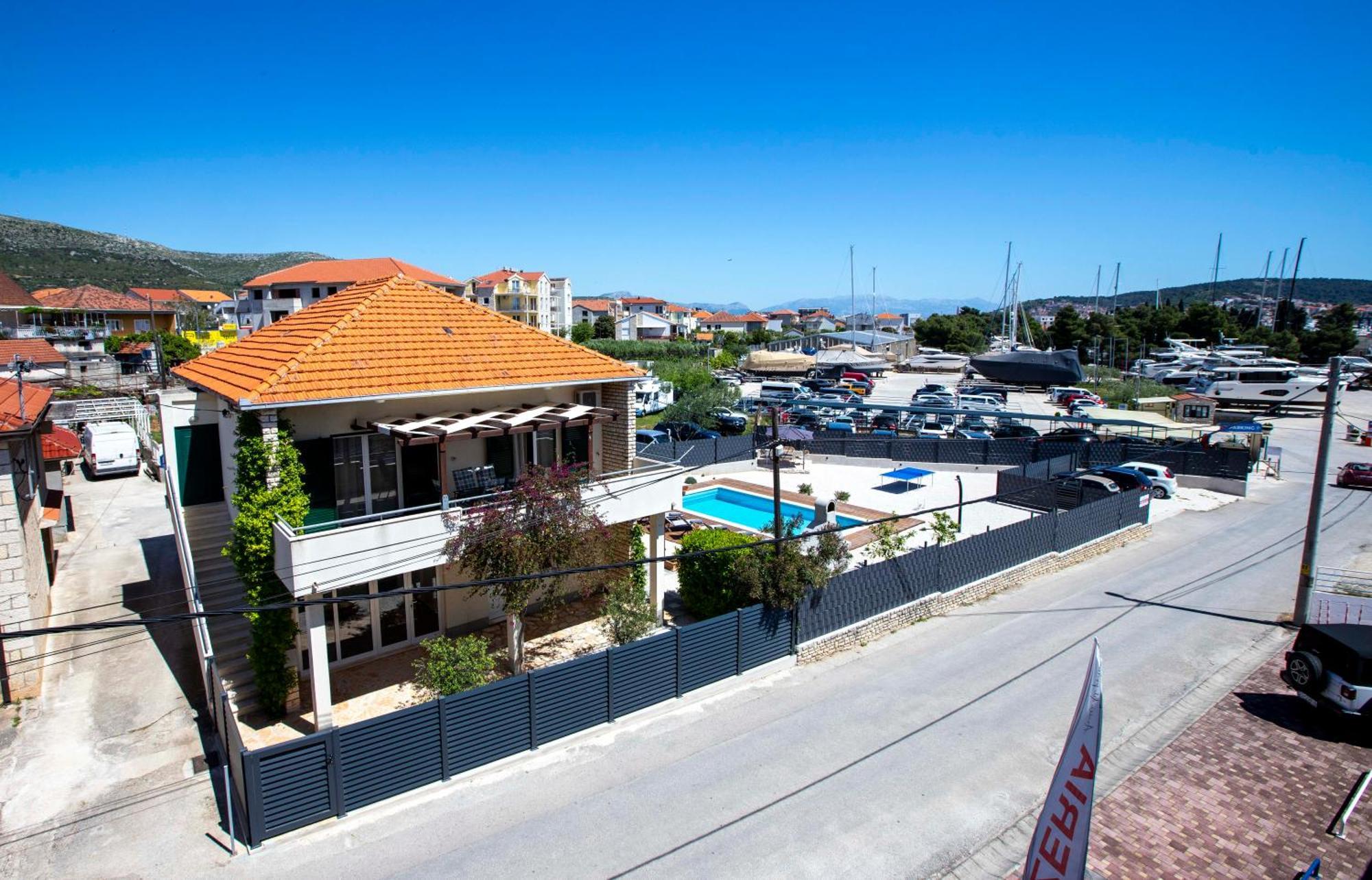 Apartment Laura Trogir Zewnętrze zdjęcie