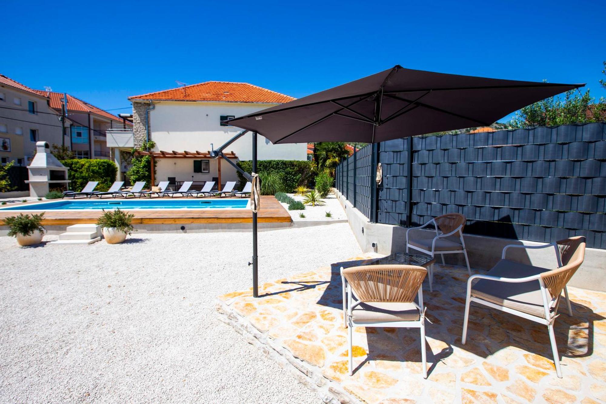 Apartment Laura Trogir Zewnętrze zdjęcie