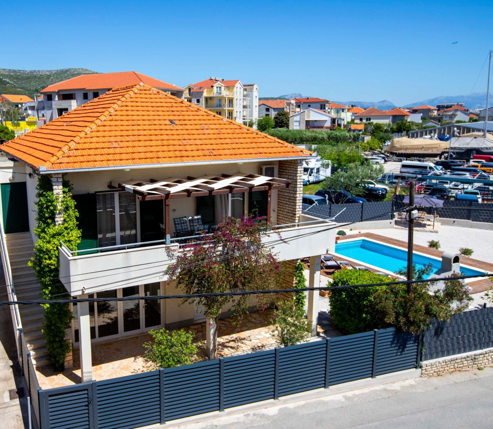 Apartment Laura Trogir Zewnętrze zdjęcie