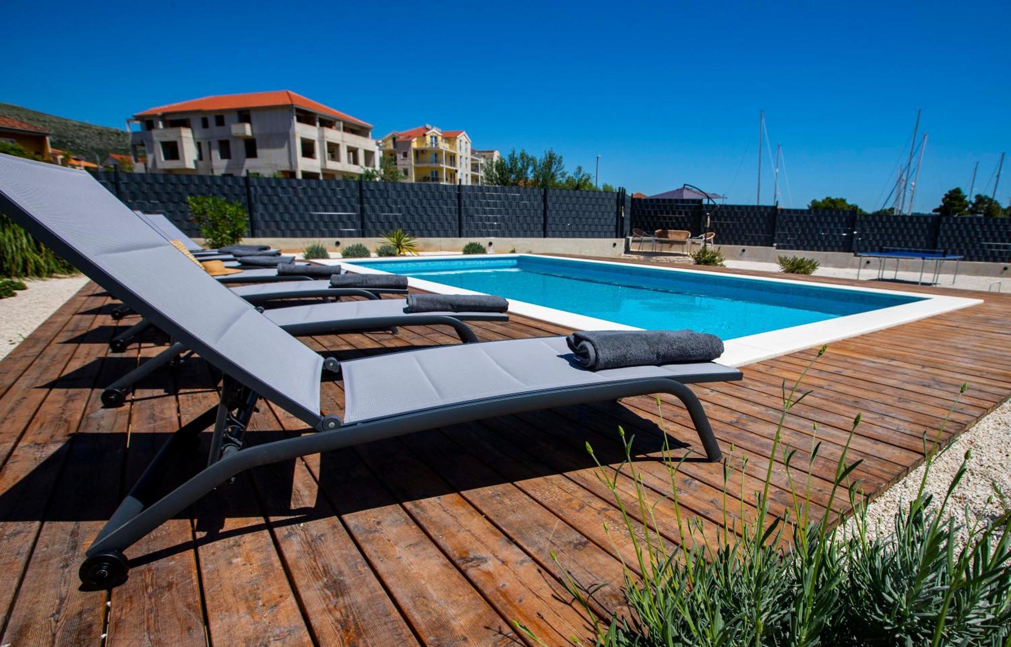 Apartment Laura Trogir Zewnętrze zdjęcie
