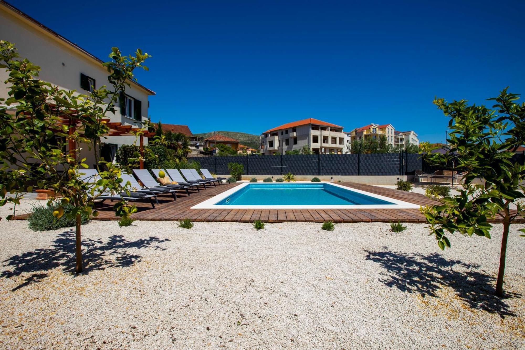 Apartment Laura Trogir Zewnętrze zdjęcie